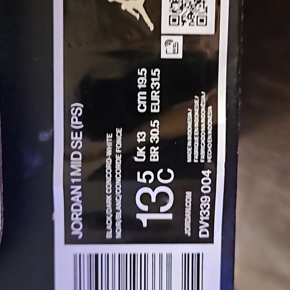 Jordan 1 Mid SE (PS) Sneakers - Picture 10 of 11